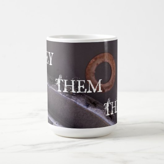 彼らは彼らの代名詞ENBY LGBTQ Mug 2 コーヒーマグカップ (中央)