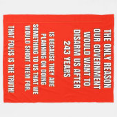 彼らは我々の武器を取り上げたい フリースブランケット (正面(横))