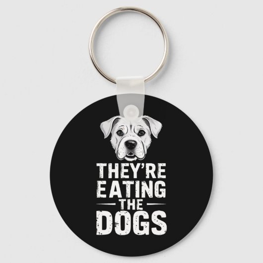彼らは犬食べのトランプ討論の選おもしろい択である キーホルダー (正面)