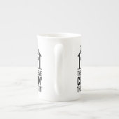 彼らは私を閉鎖実在不動産代理人を見る ボーンチャイナマグカップ (裏面)