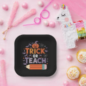 彼らは食べ犬と猫とペットのハロウィン ペーパープレート (パーティー)