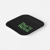 彼らは2024年の風変わり大統領選挙ハリス・トランプ ペーパープレート (傾斜あり)