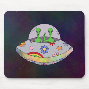 彼ら来はUFOに平和に マウスパッド