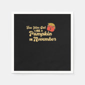 彼をパンプキントランプキンハロウィーンのリールのように外へ投げ出す スタンダードカクテルナプキン (正面)