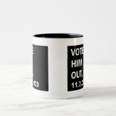 彼を投票して下さい ツートーンマグカップ (中央)