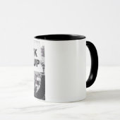 彼を閉じ込め! マグカップ (正面右)