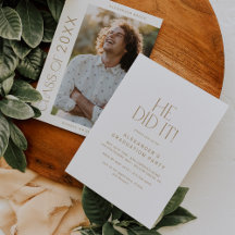 彼モダンは金ゴールドを撮影した卒業式パーティー