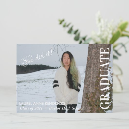 彼女がやった！ミニマル文字大学院写真 招待状 (スタンド正面)