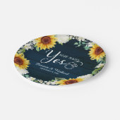 彼女がイエスと言った! ラスティックなひまわりエンゲージメントパーティー ペーパープレート (アングル)