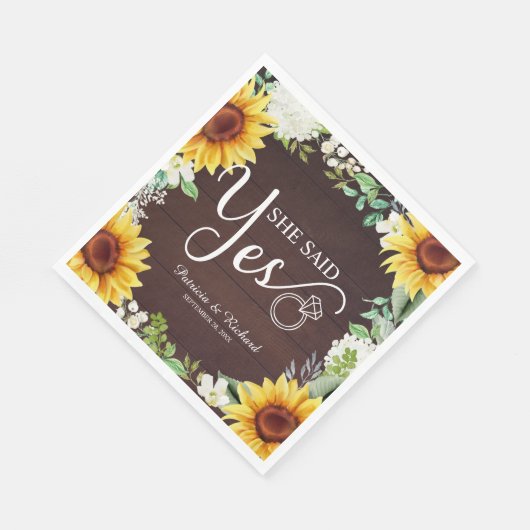 彼女がイエスと言った！ ラスティックひまわりエンゲージメントパーティー スタンダードランチョンナプキン (角)