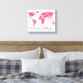 彼女が行く場所引用文ピンクウォーターカラーワールドマップ キャンバスプリント (インサイチュ (寝室))