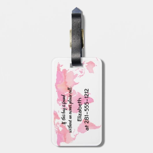 彼女が行く場所引用文ピンクウォーターカラーワールドマップ ラゲッジタグ (裏面縦)