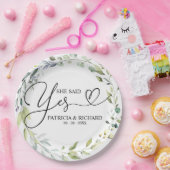 彼女が言ったYesかわいい婚約パーティ紙プレート ペーパープレート (パーティー)