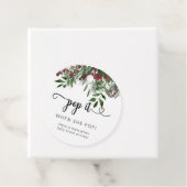 彼女が赤ポップ・アートのちゃんシャワーをポップする時にエバーグリーン フェイバータグ (インサイチュ)