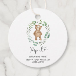 彼女が赤ポップ・アートのちゃんシャワーをポップする時にユーカリはそれを負う フェイバータグ