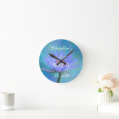 彼女が青い睡蓮の時計の色合いを落とした ラウンド壁時計 (ホーム)