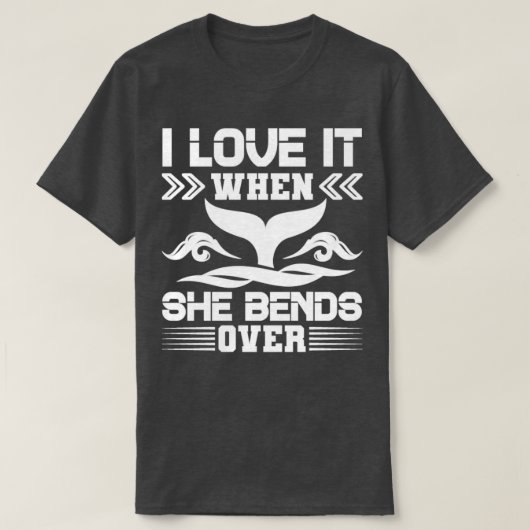 彼女が11を超えて曲がったとき、私はそれを愛する Tシャツ (デザイン正面)