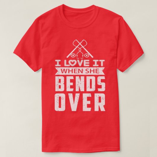 彼女が90を超えて曲がったとき、私はそれを愛する Tシャツ (デザイン正面)