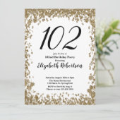 彼女のためのエレガントな102歳の誕生日招待状（ゴールド） 招待状 (スタンド正面)