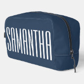 彼女のためのオーダーメイドの名前入り トイレタリーバッグ、 花嫁の友人へのプレゼント ドップキット (右コーナー)