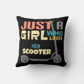 彼女のスクーターを愛する女の子 クッション (裏面)