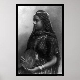 彼女のタンブリン1904年を持つエジプトのダンサー ポスター
