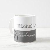 彼女のプロフェッショナル（ギタリスト）半灰色の半白 コーヒーマグカップ (正面左)