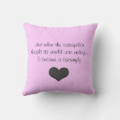 彼女の一流のピンクの蝶装飾的な枕を加えて下さい クッション (裏面)