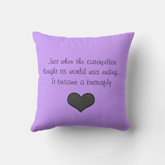 彼女の一流の紫色の蝶装飾的な枕を加えて下さい クッション (裏面)