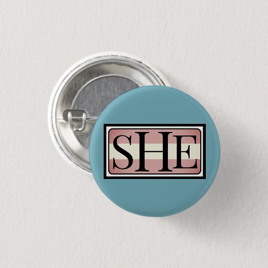 彼女の代名詞は女性の性別 缶バッジ (正面&裏面)