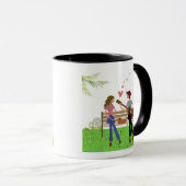 彼女の側の女性が付いているギターを演奏することに人を配置して下さい マグカップ (正面右)