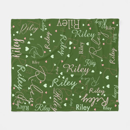 彼女の名前とピンクのハートは緑の上で フリースブランケット (正面(横))