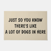 彼女の多くの犬のようであることをちょうどそう知っています ドアマット (正面)