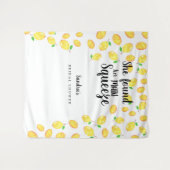 彼女の大切な人を見つけた！レモン ブライダルシャワー タペストリー (正面(横))