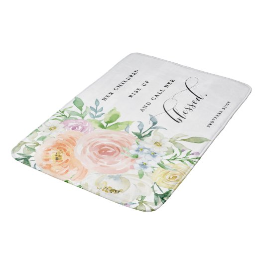 彼女の子供は立上がりましたり及び彼女の賛美されたバス・マットを呼びます バスマット (アングル)