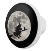 彼女の後ろの明るい月を持つ飛んでいるな魔法使い セラミックノブ (右)