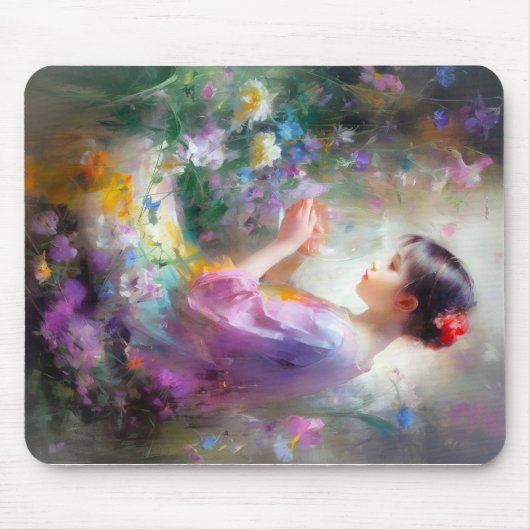 彼女の手の中の花を称賛する女の子 マウスパッド (正面)