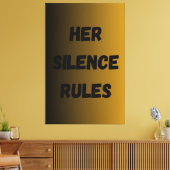 彼女の沈黙のルール – 力を与えるミニマリストアート キャンバスプリント (インサイチュ (リビング))