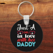 彼女の父親のバレンタインに恋をしている女の子 キーホルダー (正面)