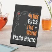 彼女の目の中で、世界は家を見つける – ロマンチックな愛 台座サイン (インサイチュ)