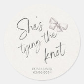 彼女の結婚を祝う花嫁シャワー ラウンドシール (正面)