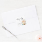 彼女の結婚前のお祝いパーティーが計画された スクエアシール (封筒)