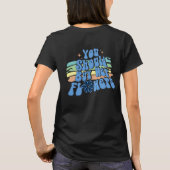 彼女の買花はT字 Tシャツ (裏面)