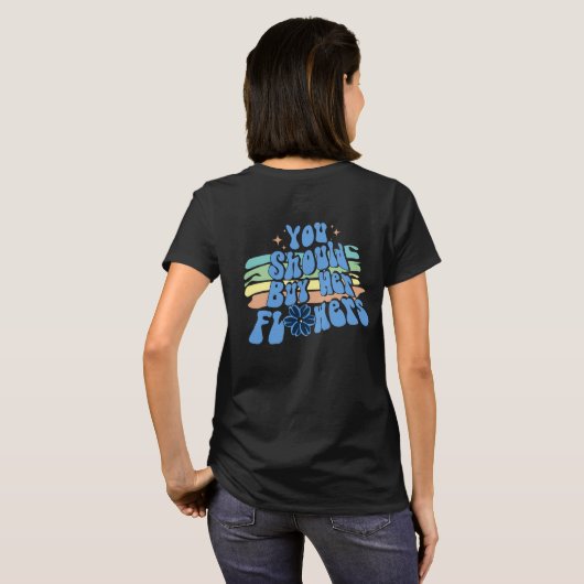 彼女の買花はT字 Tシャツ (裏面フル)