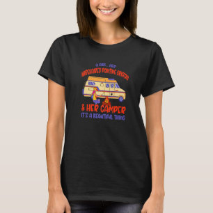 彼女の金髪のポインティンググリフォンと彼女のカムの女の子 Tシャツ