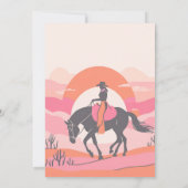 彼女の馬に乗る女性のカーボーイと砂漠の空 招待状 (裏面)