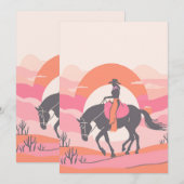 彼女の馬に乗る女性のカーボーイと砂漠の空 招待状 (正面/裏面)