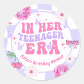 彼女の10代の若者時代の誕生日パーティーステッカー ラウンドシール (正面)