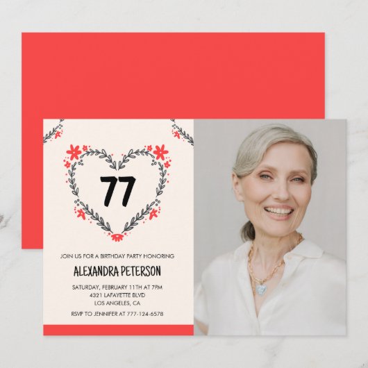 彼女の77歳の誕生日にエレガントな赤い花のハート 招待状 (正面/裏面)