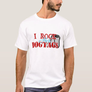 彼女のDogtagsを揺すって下さい Tシャツ